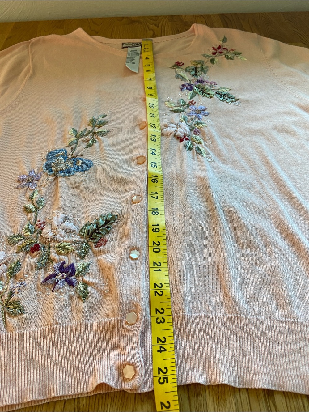 Tiara International Vintage Floral Embroidered Beaded Cardigan
Sweater LG - Picture 9 of 12